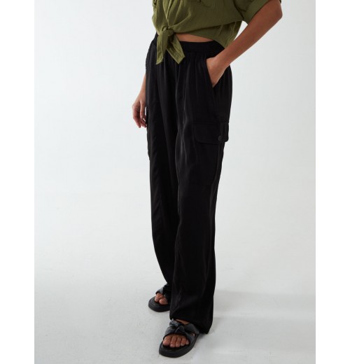 Wide Leg Cargo Trouser