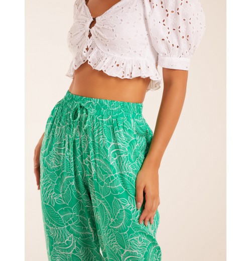 Leaf Print Capri Trousers